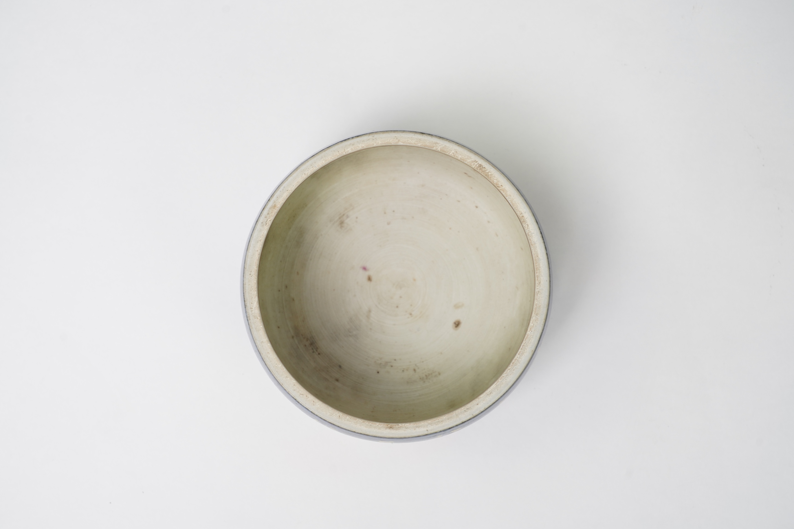 A Chinese gilt-decorated powder blue ‘fighting cricket’ box and cover, Xuande six character mark but later